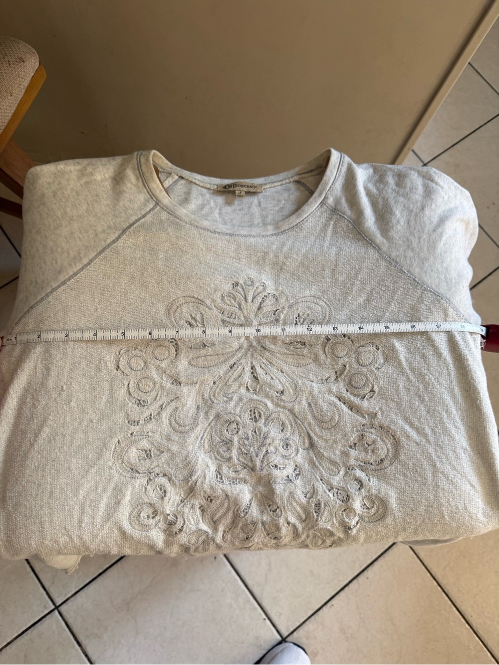 Lightweight sweatshirt - Picture 10 of 10